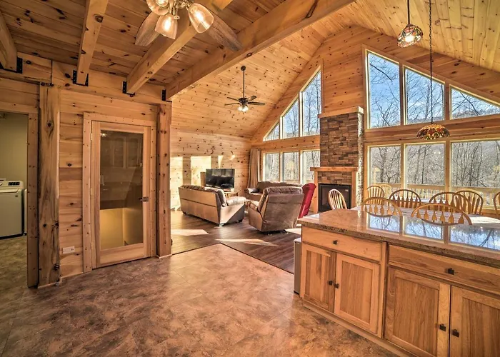 Cabin W/ Mtn View, 4 Mi To Massanutten Resort