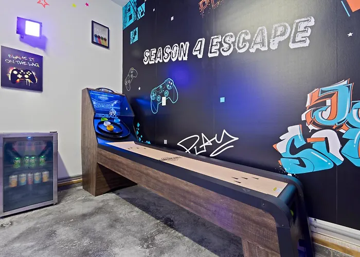 Season 4 Escape - Managed By Gr8Escapes